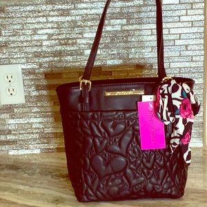Betsey Johnson Shopper w/scarf